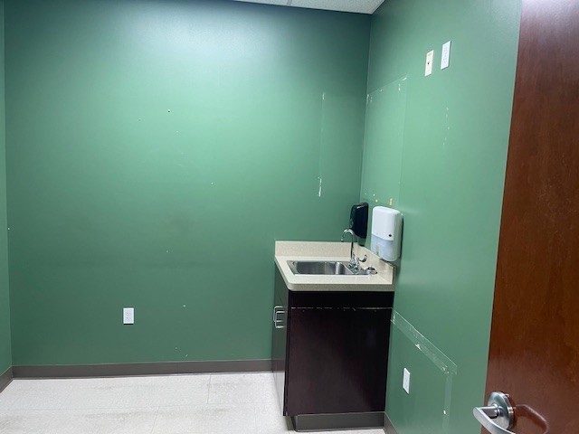 Fayetteville Outlots - Commercial Lease