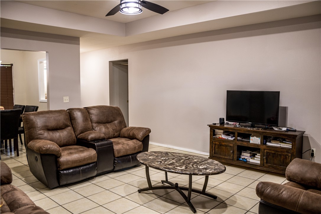 Chanel Court Add Siloam Spgs - Residential