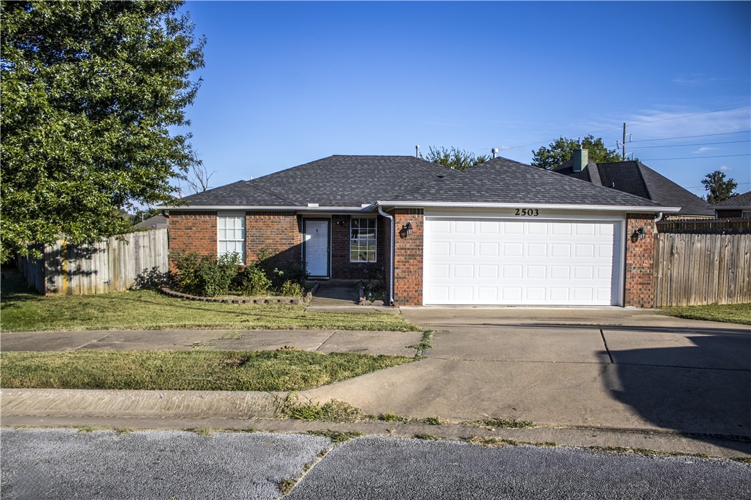 This property offers a spacious and functional floor plan designed for comfortable living. Step outside to a fenced backyard, perfect for relaxing, entertaining, or enjoying time with pets. The attached 2-car garage provides convenient parking and additional storage. Situated in a quiet neighborhood, this home offers easy access to local schools, parks, and shopping while being just minutes from downtown Siloam Springs and Highway 412 for quick commutes.