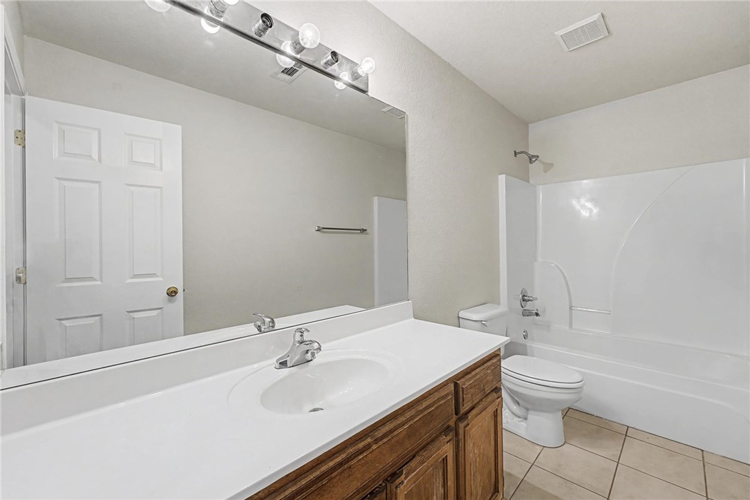 Riverwalk Farm - Residential Lease