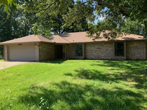Photo of 8714 Harvard Drive, Fort Smith, AR 72908 (MLS # 1352219)