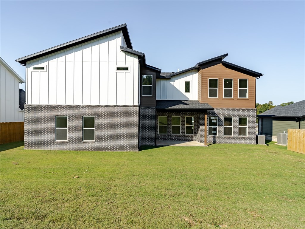 Sugar Creek - The Greens - Residential Lease