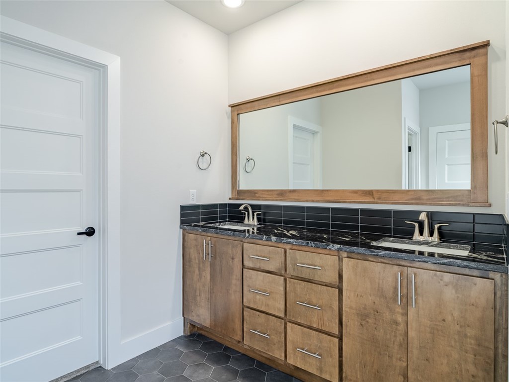 Sugar Creek - The Greens - Residential Lease