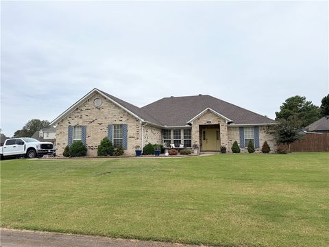Photo of 2205 Windsor Park Drive, Conway, AR 72034 (MLS # 1326612) Photo of 2205 Windsor Park Drive, Conway, AR 72034 (MLS # 1326612)