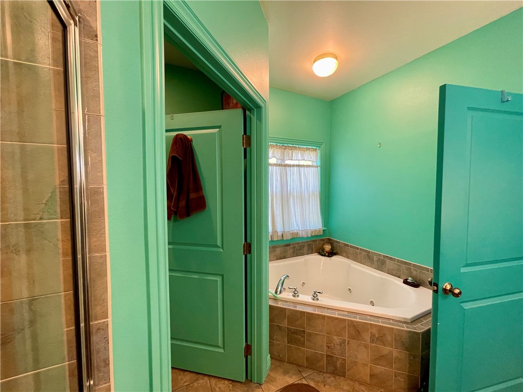 Hickory Hills - Residential