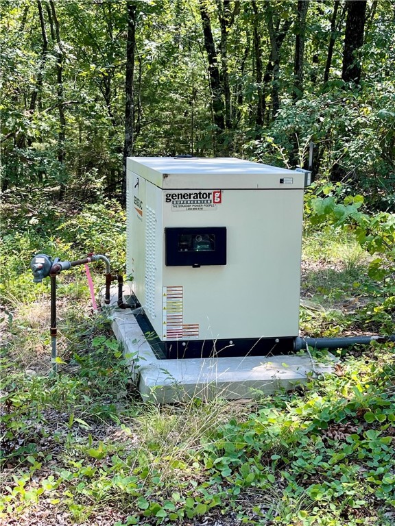 Hickory Hills - Residential