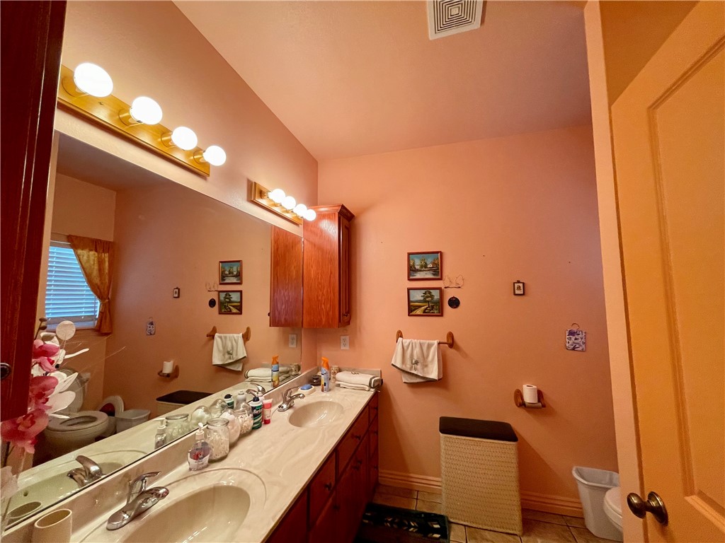 Hickory Hills - Residential