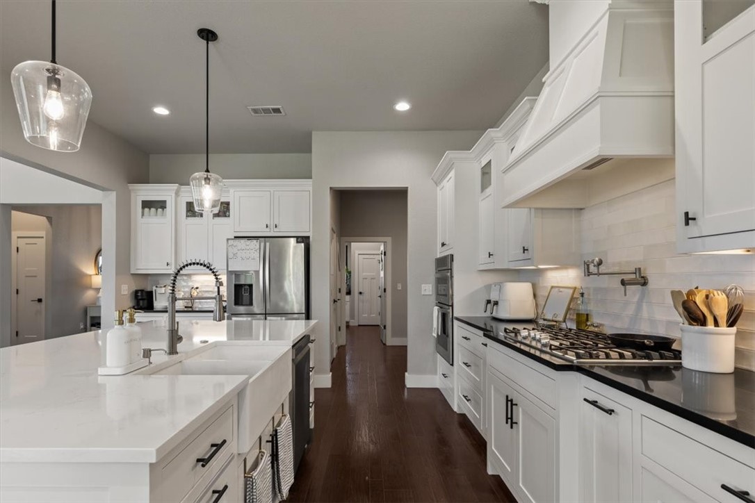 08-19-32-RURAL - Residential