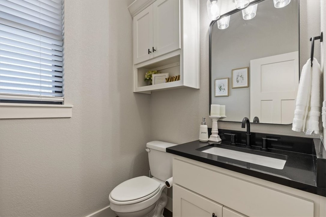 08-19-32-RURAL - Residential