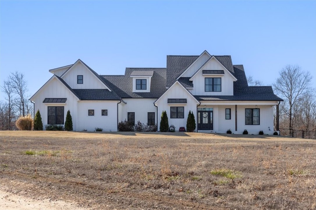 08-19-32-RURAL - Residential