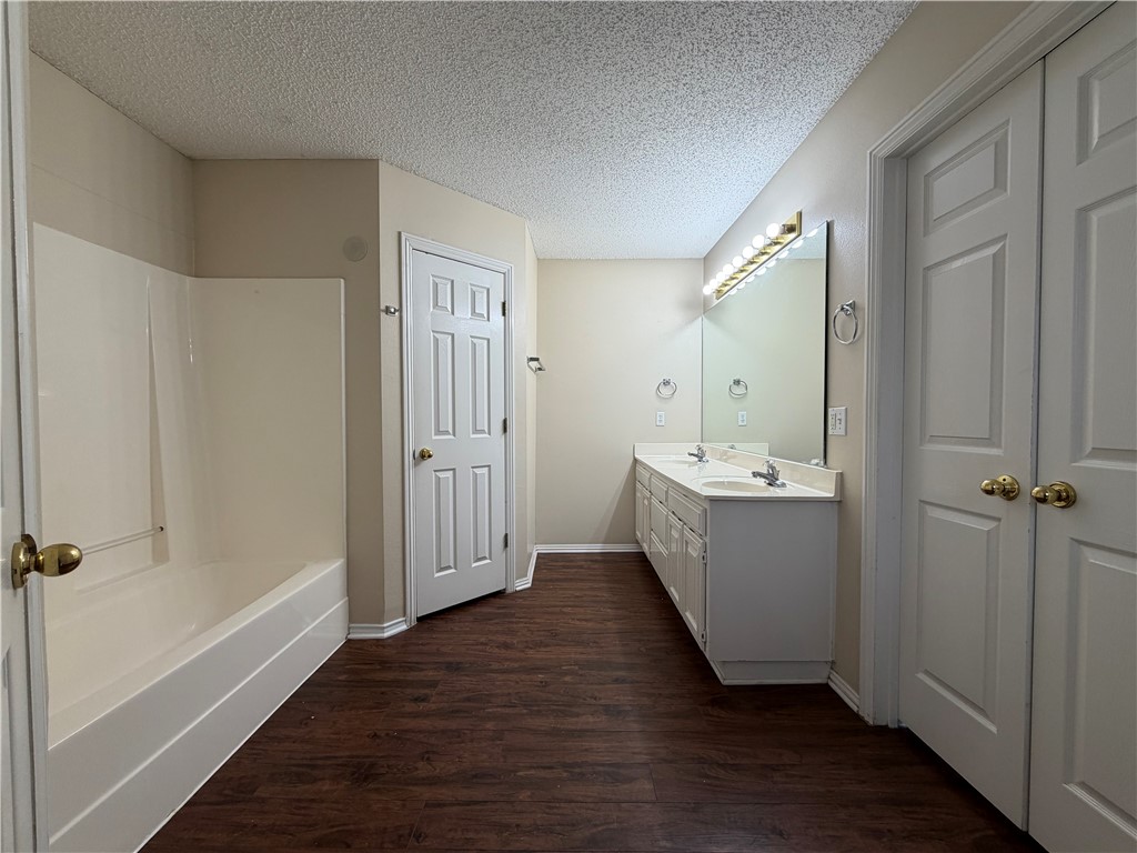 Hidden Lake Estates Spr - Residential Lease