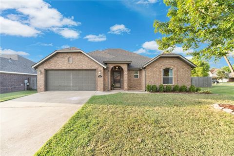 Photo of 3502 S Stoney Point Road, Rogers, AR 72758 (MLS # 1355975)