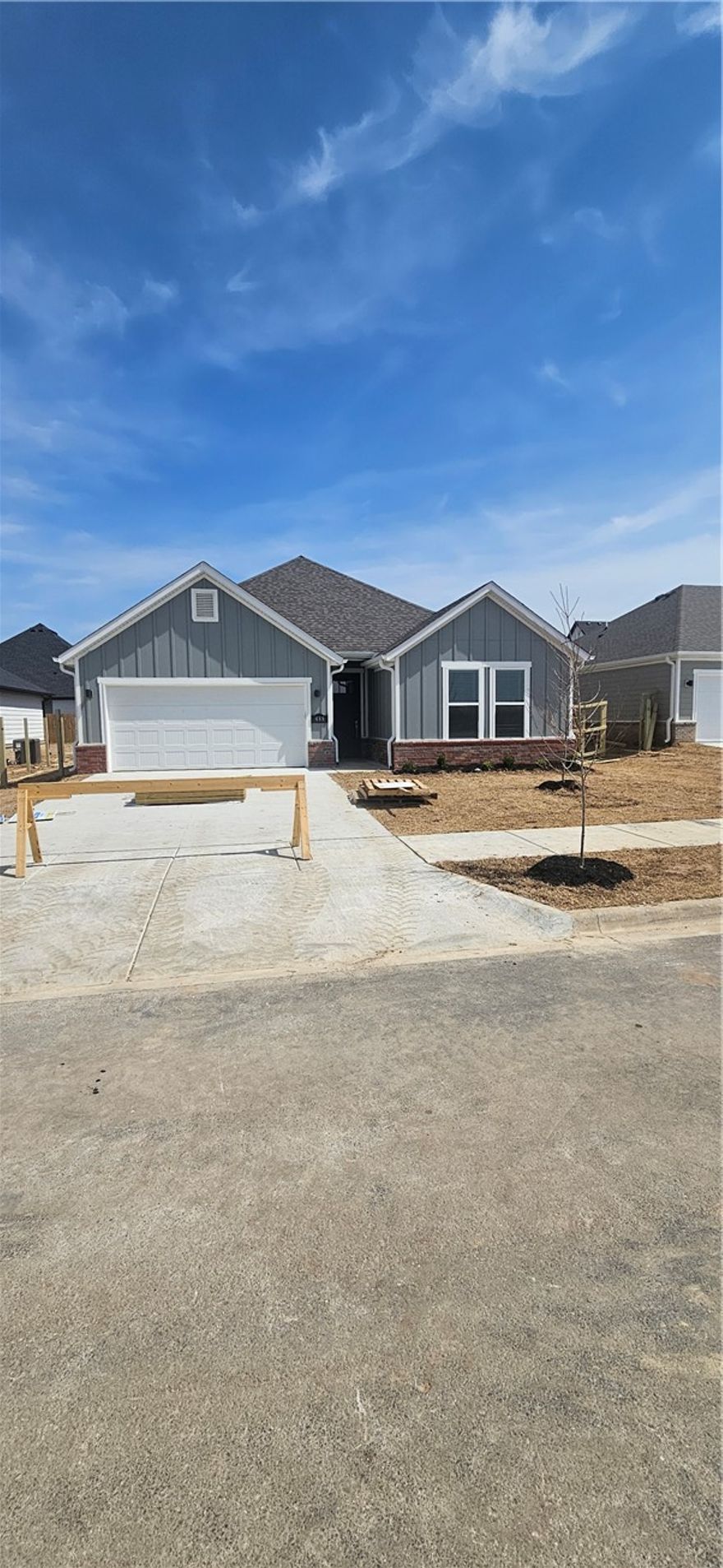 Great new construction home in Towne West S/D. The 'Caden' plan features 3 bedrooms, 2 bathrooms, wood floors, quartz countertops, split floor plan, stainless steel appliances, 12 ft ceilings in living room, LVP flooring, linear fireplace in large living room that opens to formal dining area, open kitchen with pantry, large master suite complete with huge walk in closet, separate shower & Jacuzzi tub with double vanity. Covered back patio, fenced in yard, & much more! Come take a look!