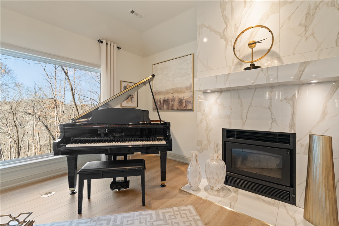 Estates Of Lakeway - Residential