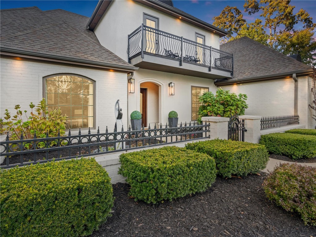 Estates Of Lakeway - Residential