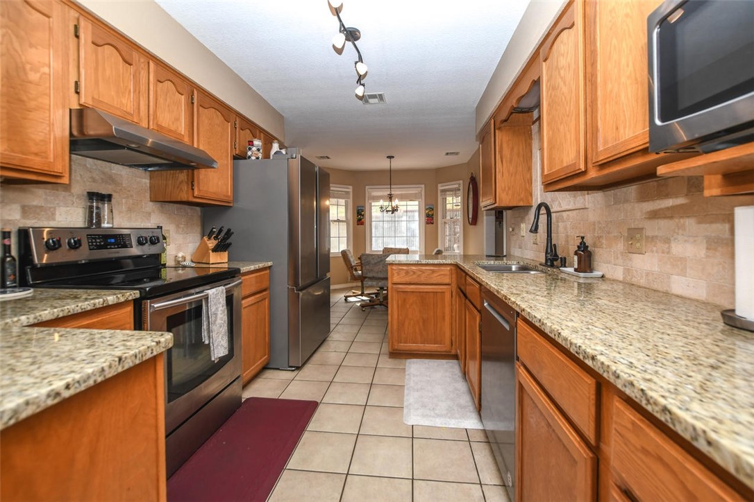 Holly Place Sub Siloam Spgs - Residential