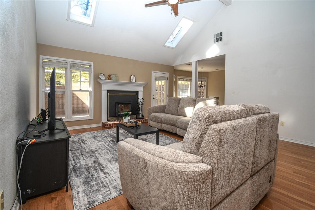 Holly Place Sub Siloam Spgs - Residential