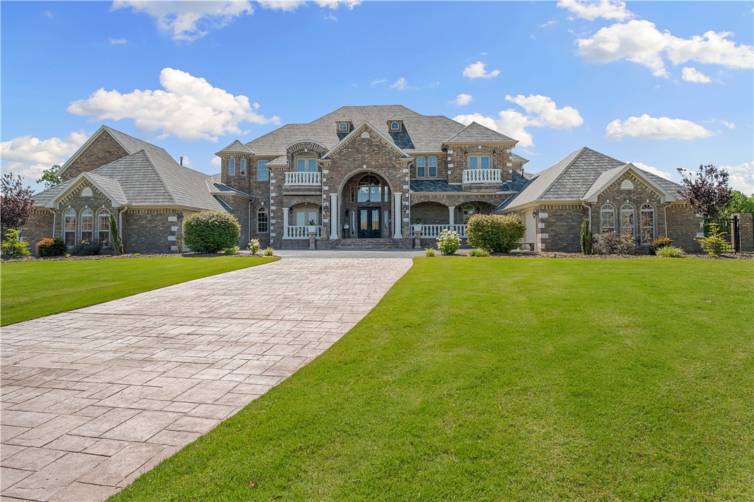 Churchill Downs - Residential