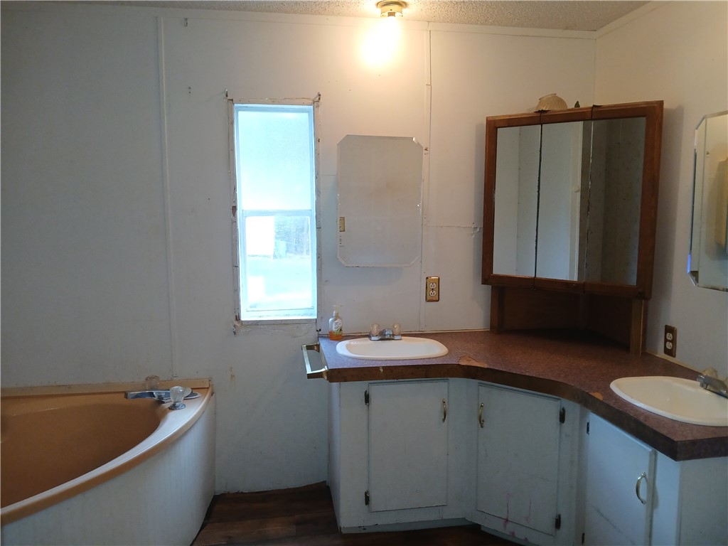 Eightysix East Estates - Residential