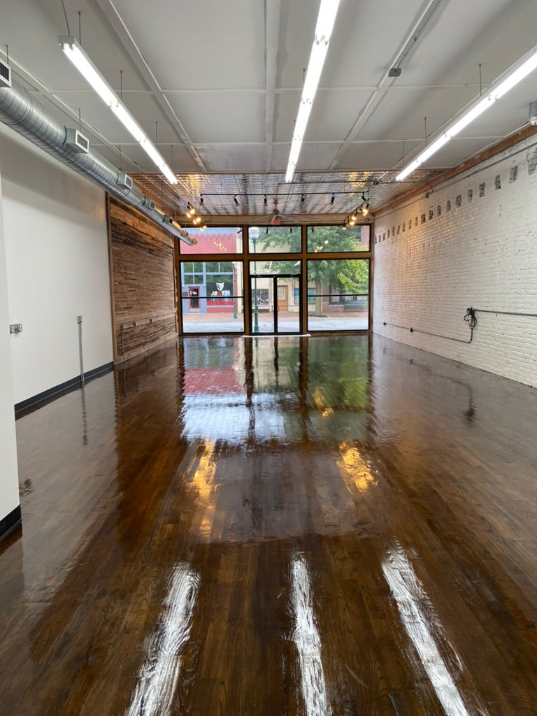 204 S Broadway Street