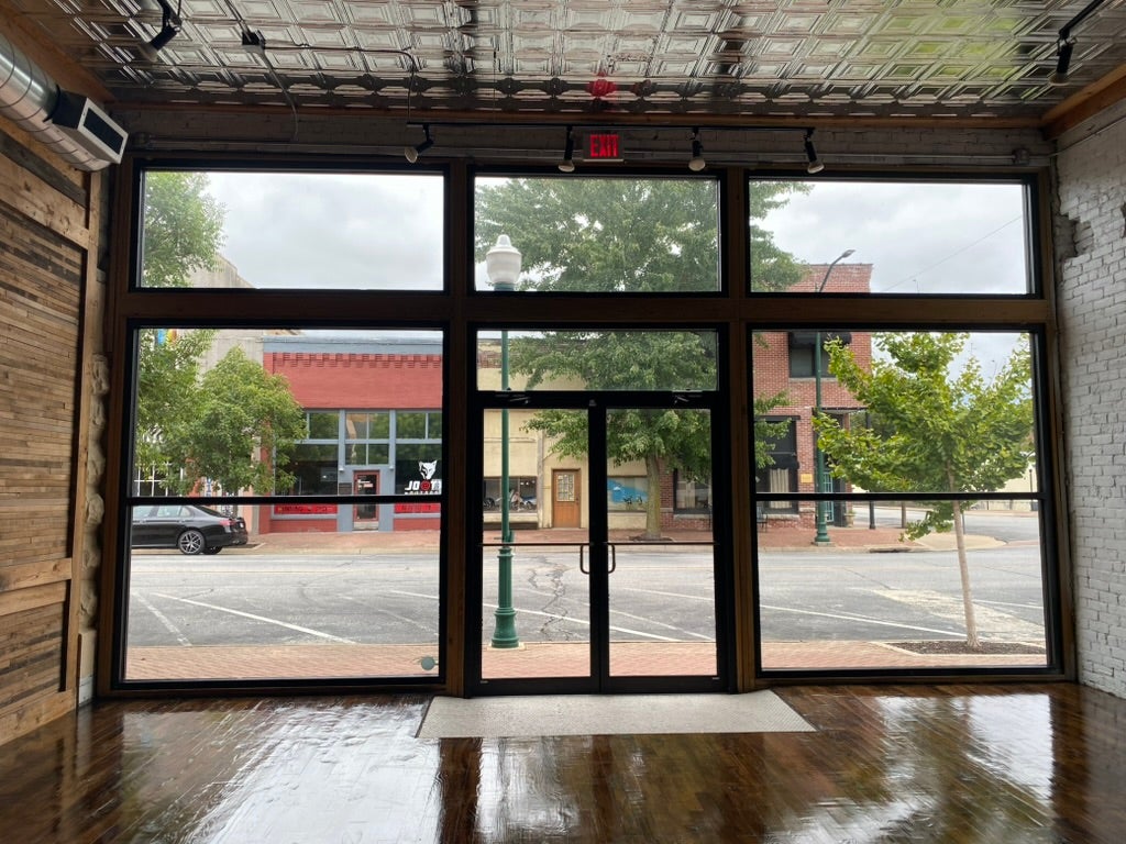 204 S Broadway Street