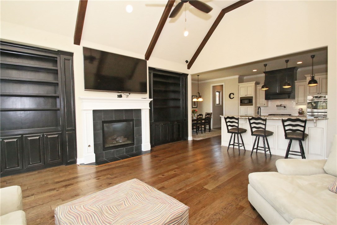 Shadow Valley PUD Ph Vii Rogers - Residential