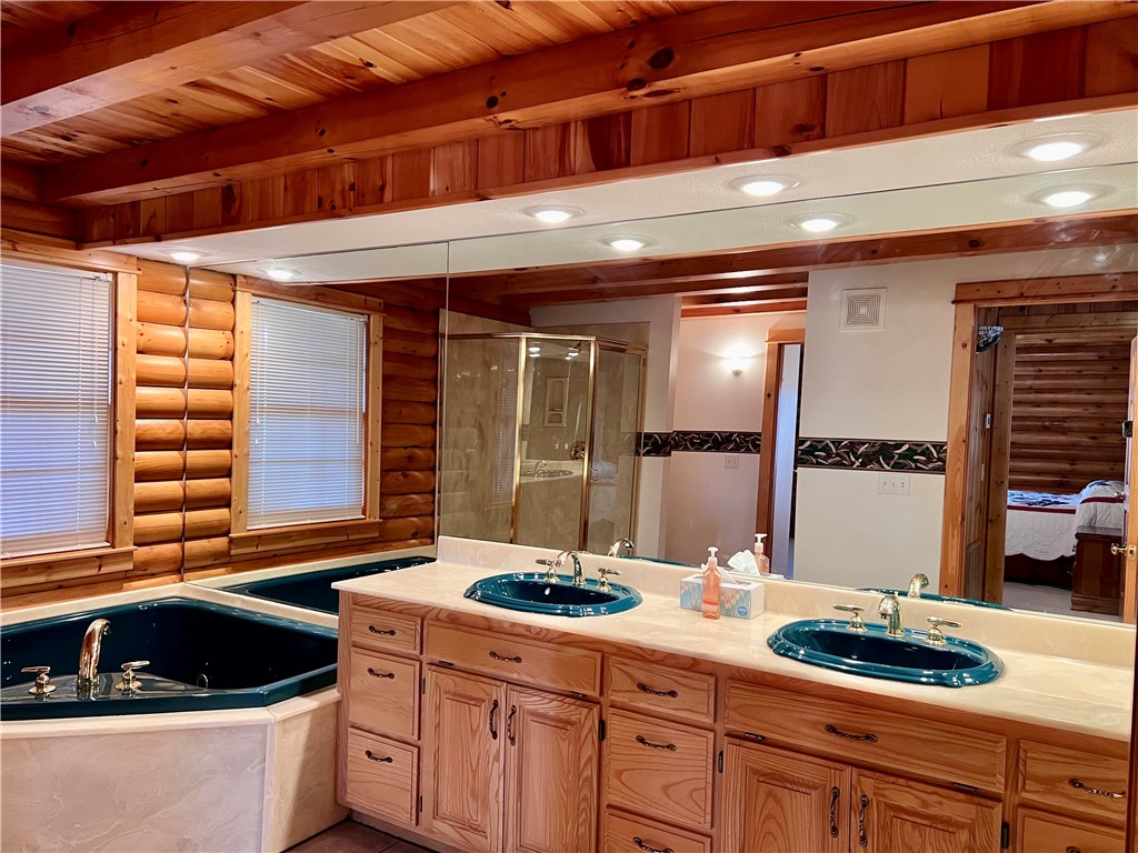 Unit 5 Holiday Island - Residential