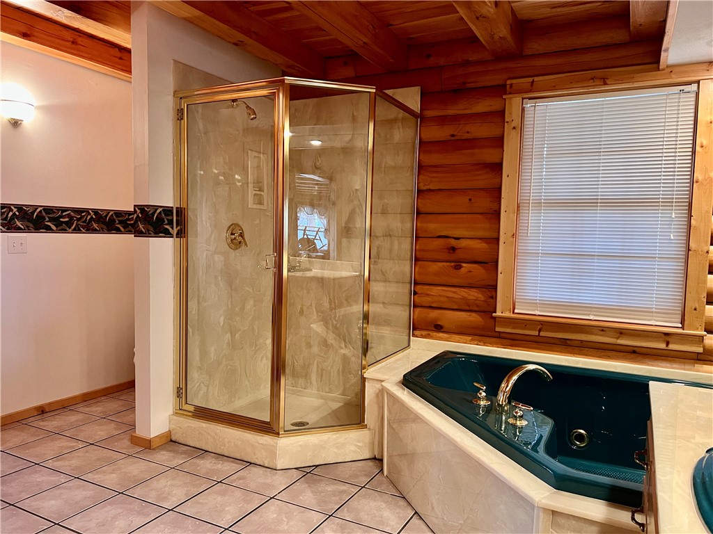 Unit 5 Holiday Island - Residential