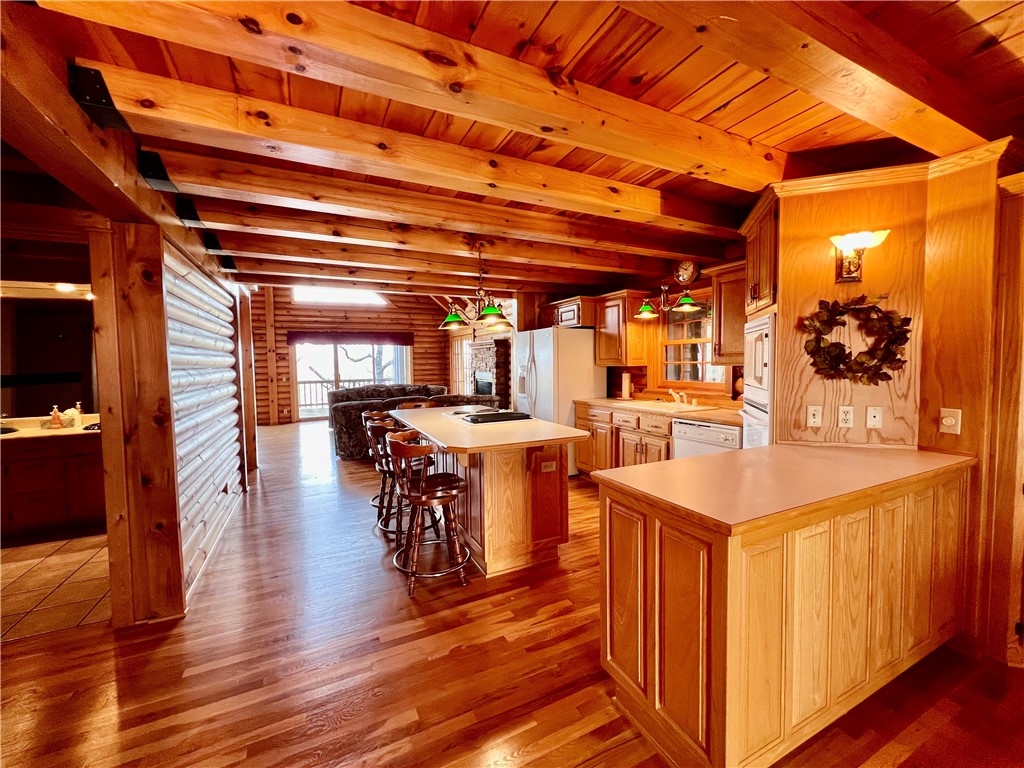 Unit 5 Holiday Island - Residential