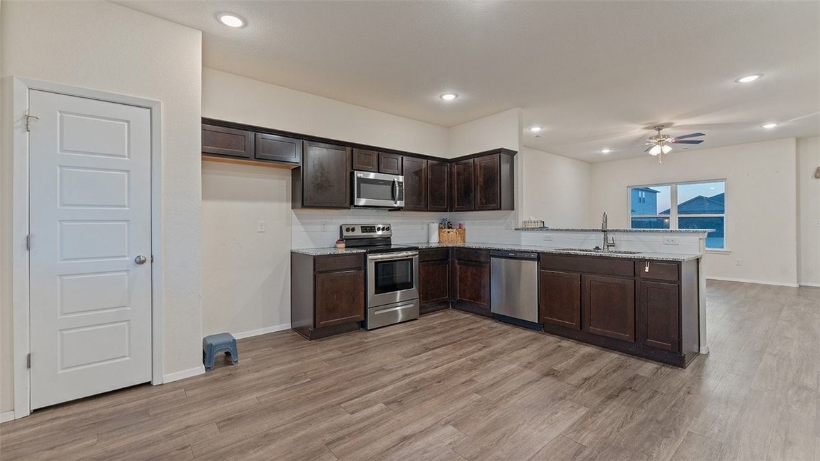 Lakewood Crossing - Residential