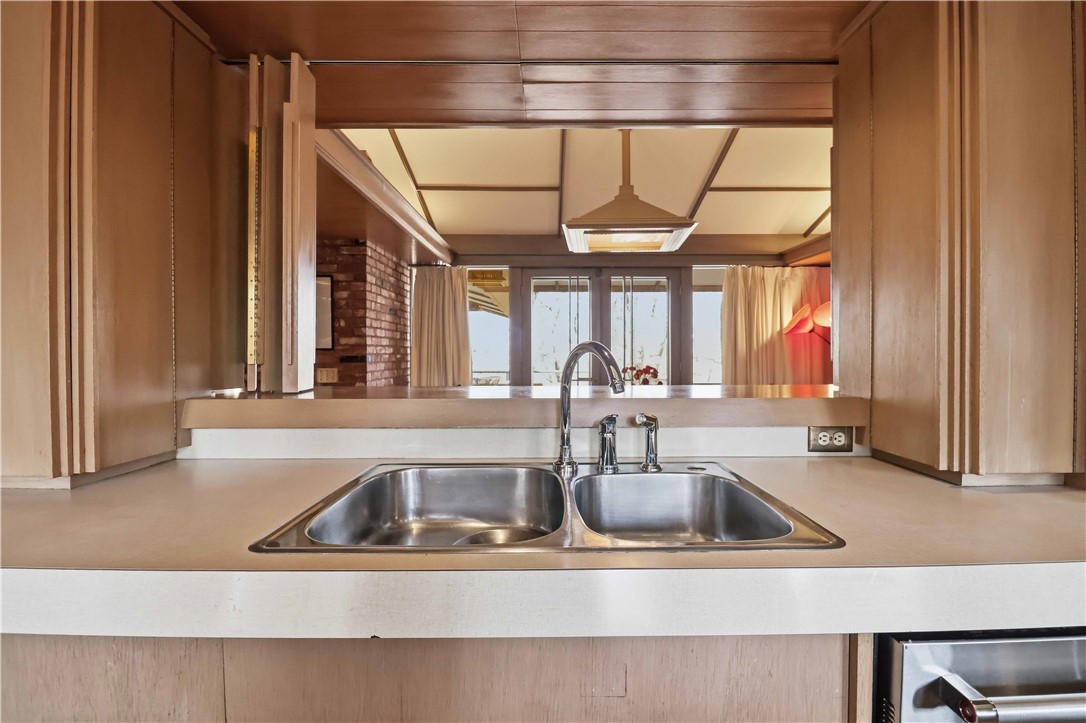 South Hampton Add - Residential Lease