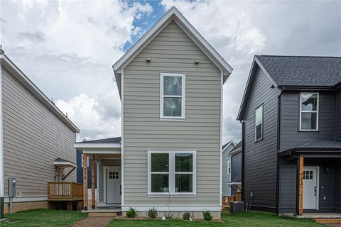 Photo of 976 S Laramie Heights, Fayetteville, AR 72704 (MLS # 1331125)