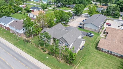 Photo of 1400 Jacobs Avenue, Fort Smith, AR 72908 (MLS # 1323027)