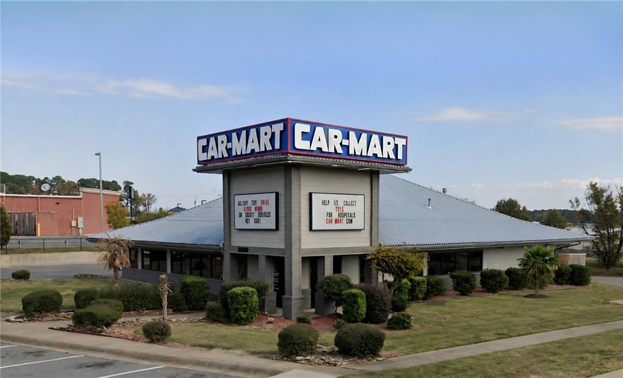 3200 N Reynolds Road presents an opportunity to acquire a well-positioned commercial asset in Bryant, Arkansas, one of Central Arkansas’ active suburban growth markets. Bryant is strategically located southwest of Little Rock along the Interstate 30 corridor, providing access to a growing residential base and regional traffic moving between Little Rock, Benton, Hot Springs, and surrounding communities.

The property consists of a 4,552 SF building situated on approximately 0.96 acres along N Reynolds Road, a key commercial corridor with approximately 17,000 vehicles per day and convenient access to Interstate 30, which carries approximately 100,000 vehicles per day. The site benefits from its immediate adjacency to Walmart Supercenter, placing the property within an established daily-needs retail node with consistent customer traffic and strong regional visibility.