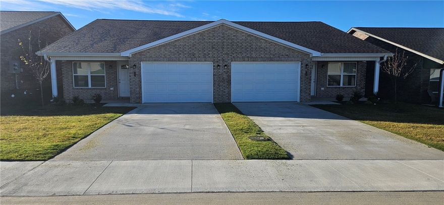 Brand new duplexes in Bentonville close to NWA Regional Airport for lease. Home features 3 bedrooms, 2 bathrooms, 2 car garage, LVP throughout home, granite countertops, ceiling fans, open floorplan, covered back patio for grilling/entertaining, fenced in yard and all appliances included. 1 month free rent with all 1 year leases signed by October 1st, 2025.