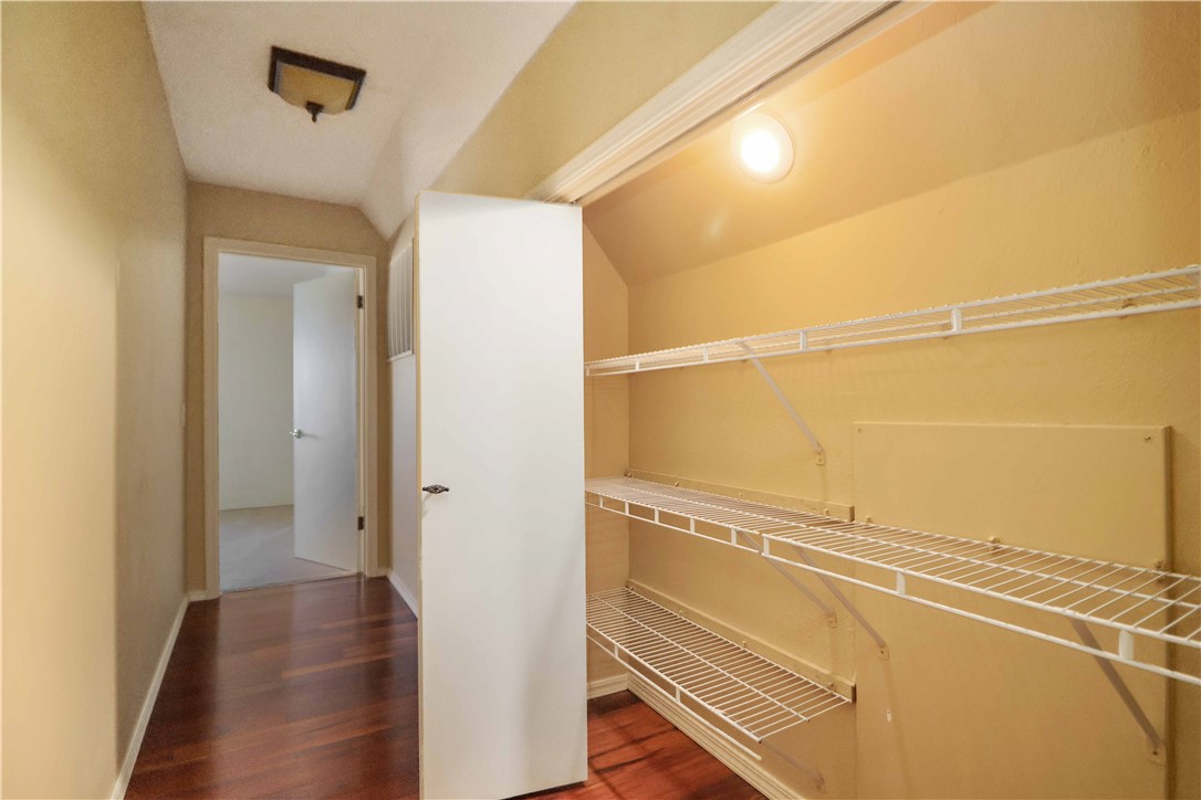 Chauteau Terrace - Residential