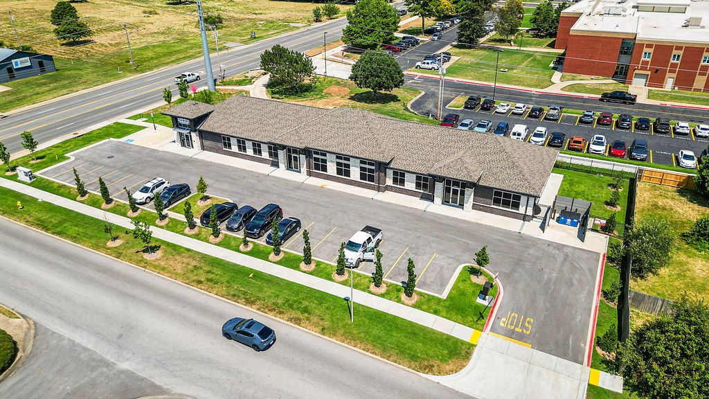 Walnut Valley Sub Bentonville - Commercial Lease