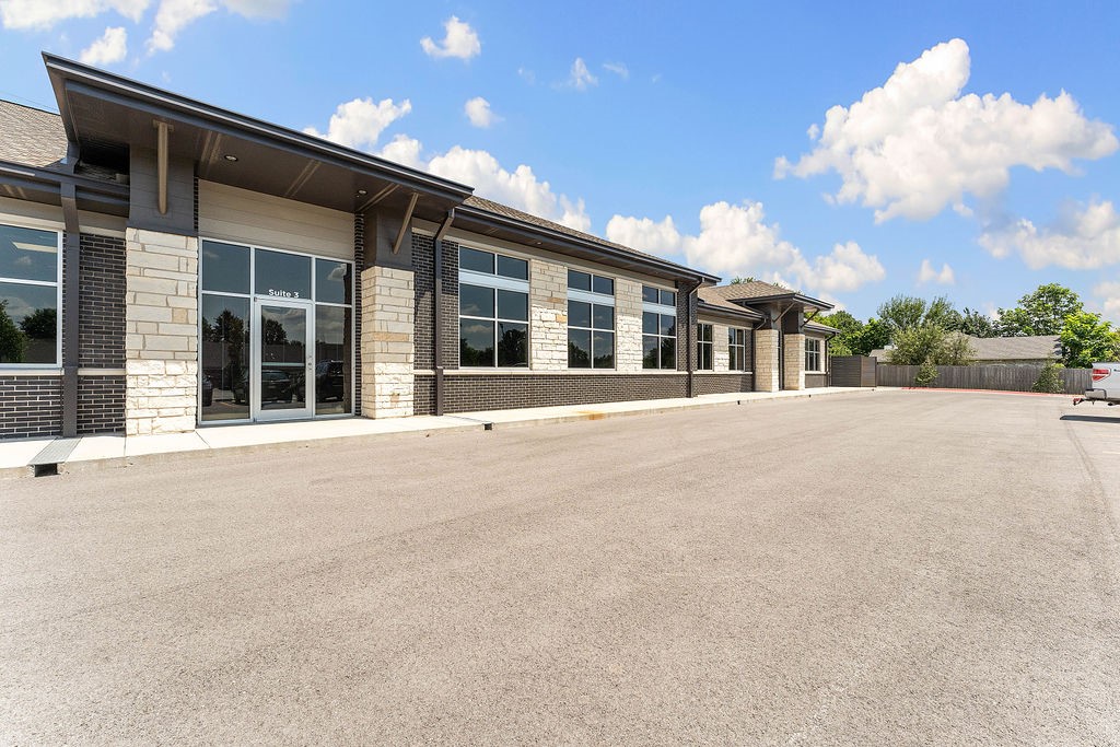 Walnut Valley Sub Bentonville - Commercial Lease