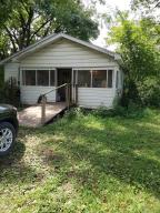 Country Living is what you will enjoy with this home on 2 acres. Big Pecan trees, Peach trees and did I mention it is just minutes away from Holla Bend Wild Life Refuge.