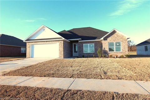 Photo of 1310 Big Oak Drive, Alma, AR 72921 (MLS # 1331876)
