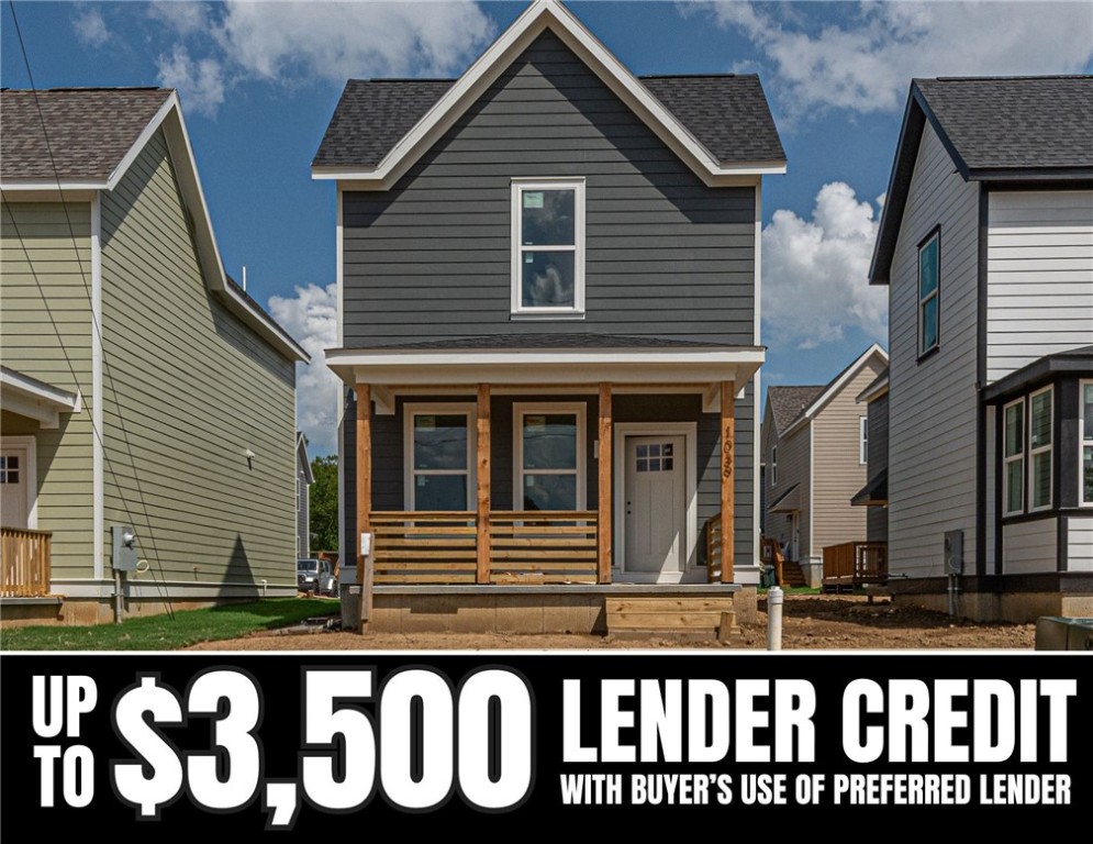 $3,500 LENDER CREDIT offered with buyerās use of builderās preferred lender - Use towards rate buy-downs or closing costs! (OPEN HOUSES hosted @ MODEL HOME: 1015 N Laramie Heights) Welcome to Southern Woods! A Trailside Community at the base of Centennial Park 2022 Top Outdoor Facility Rating) Location offers access to miles of trails, greenspaces with paved pathways, & bicycle stalls, minutes away to shopping, food, I-49, & University of Arkansas! DUPLE floor plan feat: a covered front porch w cedar posts, an open concept first floor w 9ā ceilings, half bath, LVP floors, & kitchen w 3cm granite counters, subway tile backsplash, large center island w sink, stainless steel appliances & back deck! Upstairs: Laundry space & 2 Bedrooms w private ensuites. Perfect for homeowners & investors! POA $35/mo includes lawn mowing! Join this community in a premier location today!