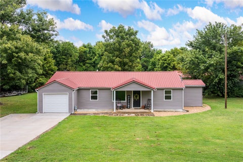 Photo of 3216 Salmon Lane, Harrison, AR 72601 (MLS # 1360065)