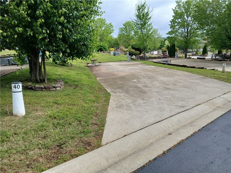 Table Rock lake hosts some of the best fishing in Missouri. Back in Lot loaded with potential and future development possibilities. Back in lots allow the owners choice of recreational vehicle, whether your in a Class A or a bumper pull model, this Ozark Paradise could be yours. Add your personal touches with patio furniture and lake worthy landscaping.  You work hard .. you deserve to play even harder .