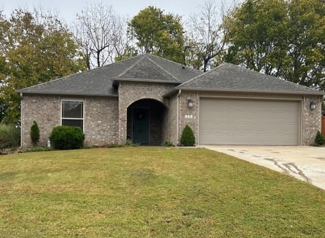 Amazing single story all brick home at the end of a quiet culdesac. House borders open space, trail and Bayyari Park. This home offers a refrigerator, stainless steel appliances, granite countertops, luxury vinyl plank flooring throughout, and lawn svc. Easy living in this 3 bedroom, 2 bath split plan with a large open living area. Covered back patio. Non smoking property. All applicants over 18 must fill out an application. Contact list agent for application process. Property is locally managed by Property Management. Reach out today for more information and to schedule your showing.