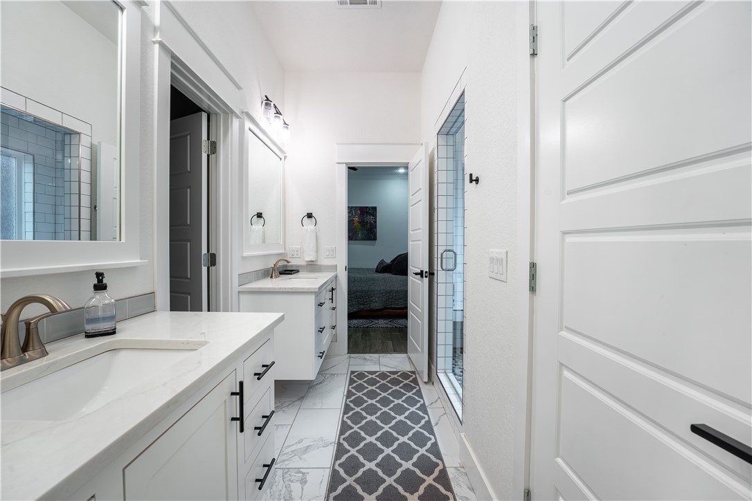 W A Burks Add Bentonville - Residential