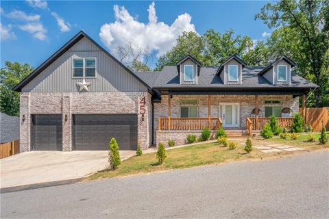 Photo of 45 Westmoreland Drive, Bella Vista, AR 72714 (MLS # 1365722)