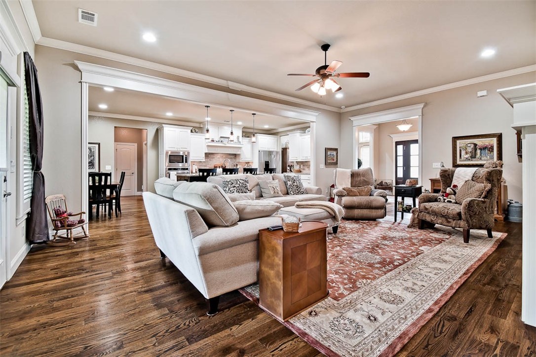 Elm Valley Sub Ph I Elm Spgs - Residential