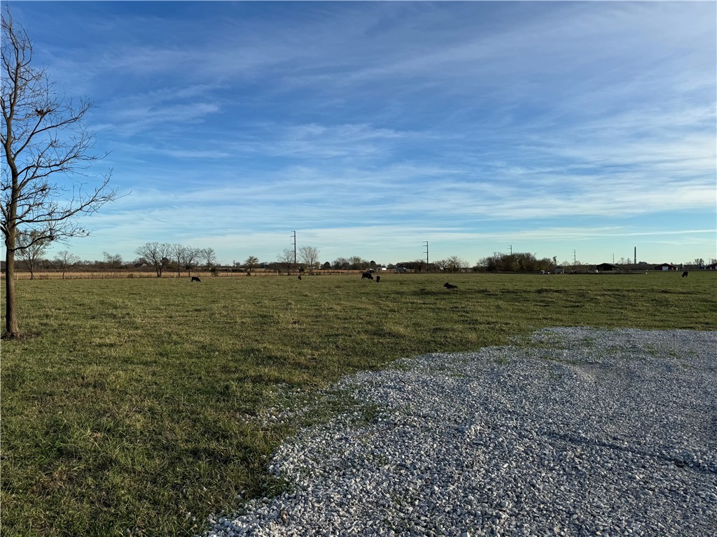 Beautiful level property with large pond that was just cleaned out. New fencing , 2 storage buildings.
Huge potential to have a farm or development, not too far from town. No restrictions. Water and electric at the street. Must see! Appointment Only. Cattle on the grounds