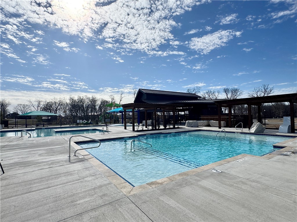 Aurora Heartbeat - Residential