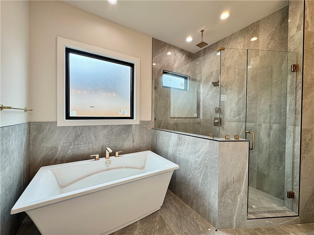 Aurora Heartbeat - Residential